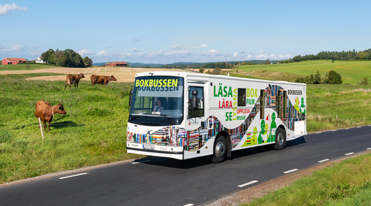 Buss åker på väg.