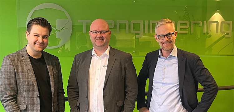 Robin Mashallah N&auml;ringslivsutvecklare Trollh&auml;ttans Stad, Klas Lundgren, VD T-Engineering och Peter Eriksson (M) kommunstyrelsens ordf&ouml;rande I Trollh&auml;ttan.
