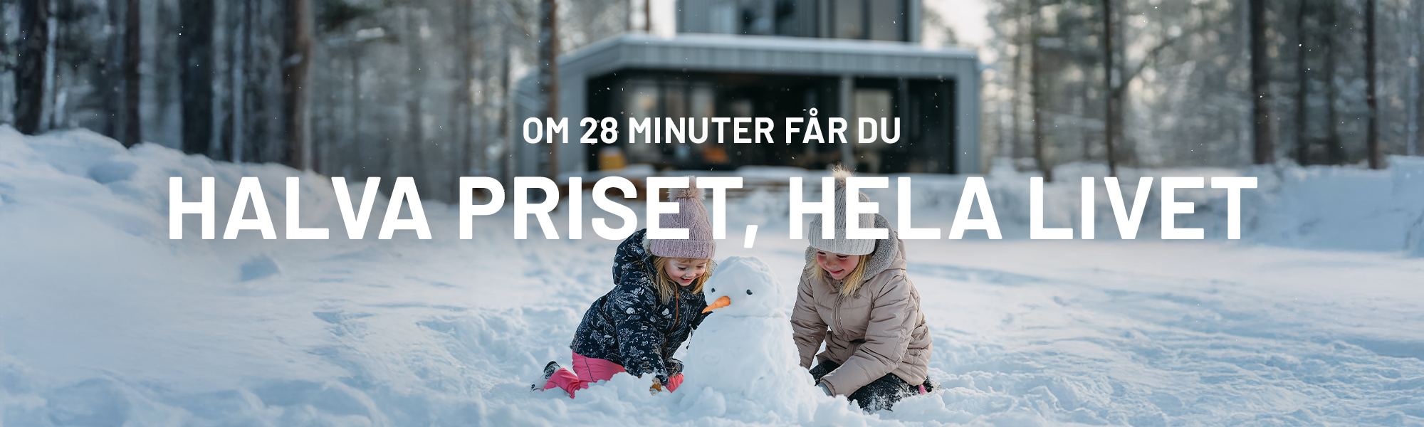 vintrig bild med barn som leker i snön framför fristående villa