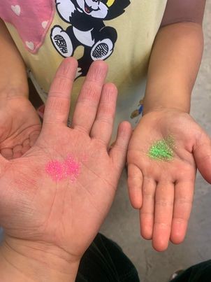 Glitterhänder2.jpg