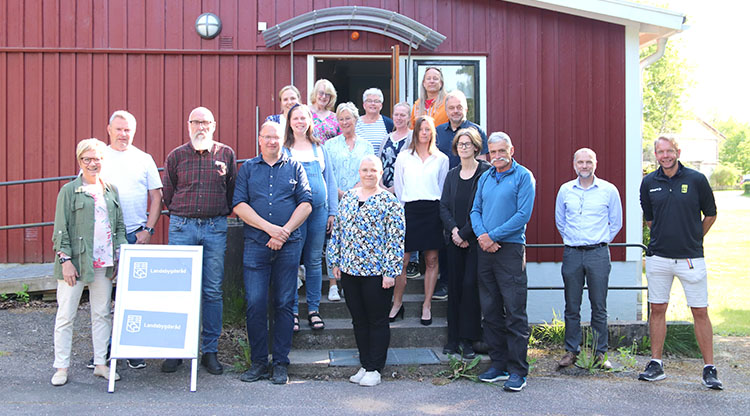 Landsbygdsrådets sju geografiska områdesindelningar som representeras i rådet. Områdena är Norra Björke, Lagmansered, Gärdhem/Velanda, Sjuntorp/Fors/Rommele, Edsvid, Upphärad och Väne-Åsaka.