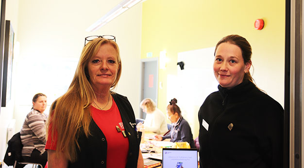 PRYL-utbildarna Carina Lindell och Christine Persson från Serviceförvaltningen
