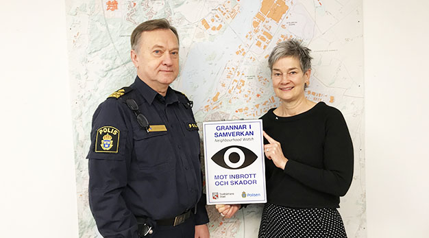 Polis och hållbarhetsstrateg på bild