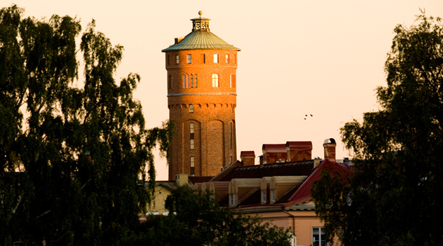 Vattentornet i solsken