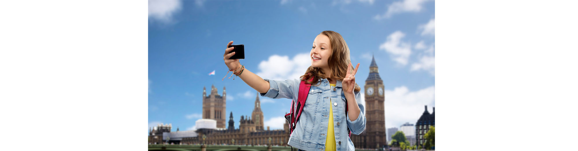 flicka tar selfie framför big ben