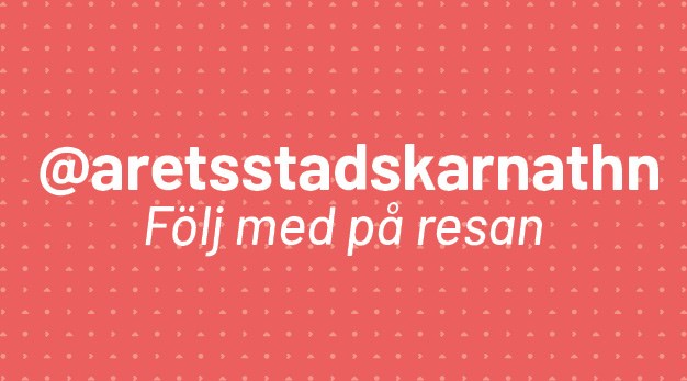 Röd bakgrund med texten @aretsstadskarnathn Följ med på resan