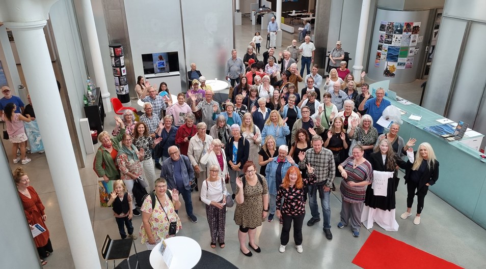 Gruppbild på deltagarna Öppen salong 2025